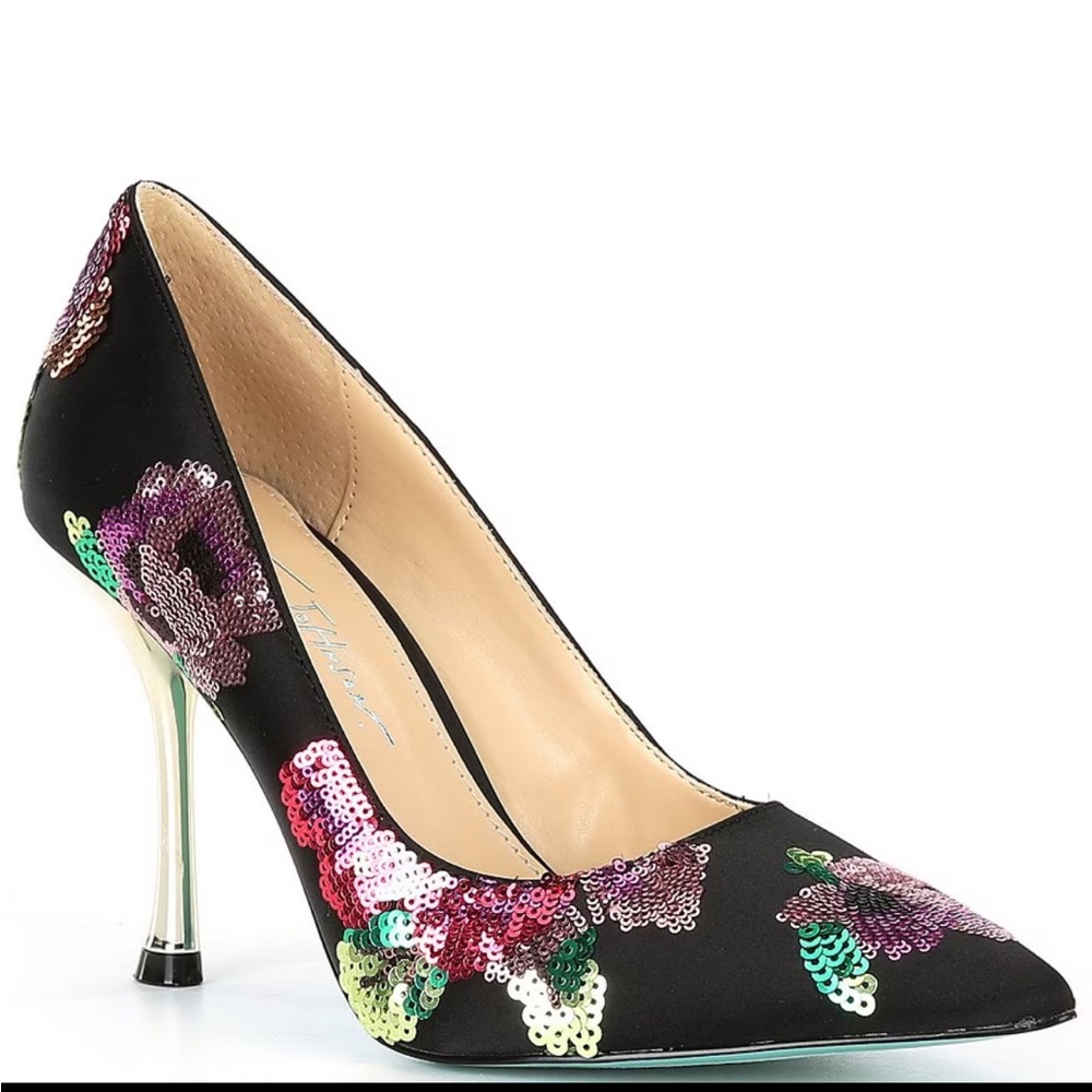 Betsy Johnson Jonas pump
